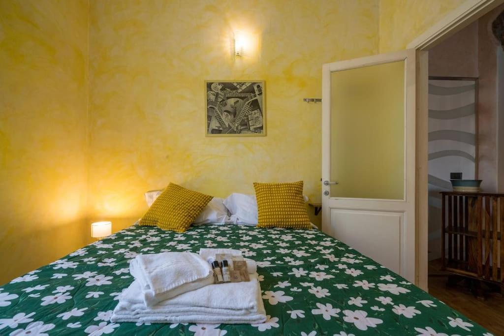 Appartamento A Casa Di Ce' La Spezia Esterno foto